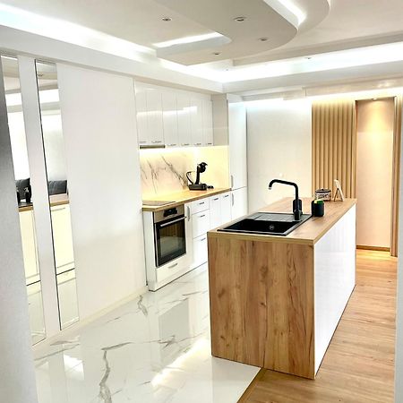 Sea Breeze Apartment Varna Eksteriør bilde