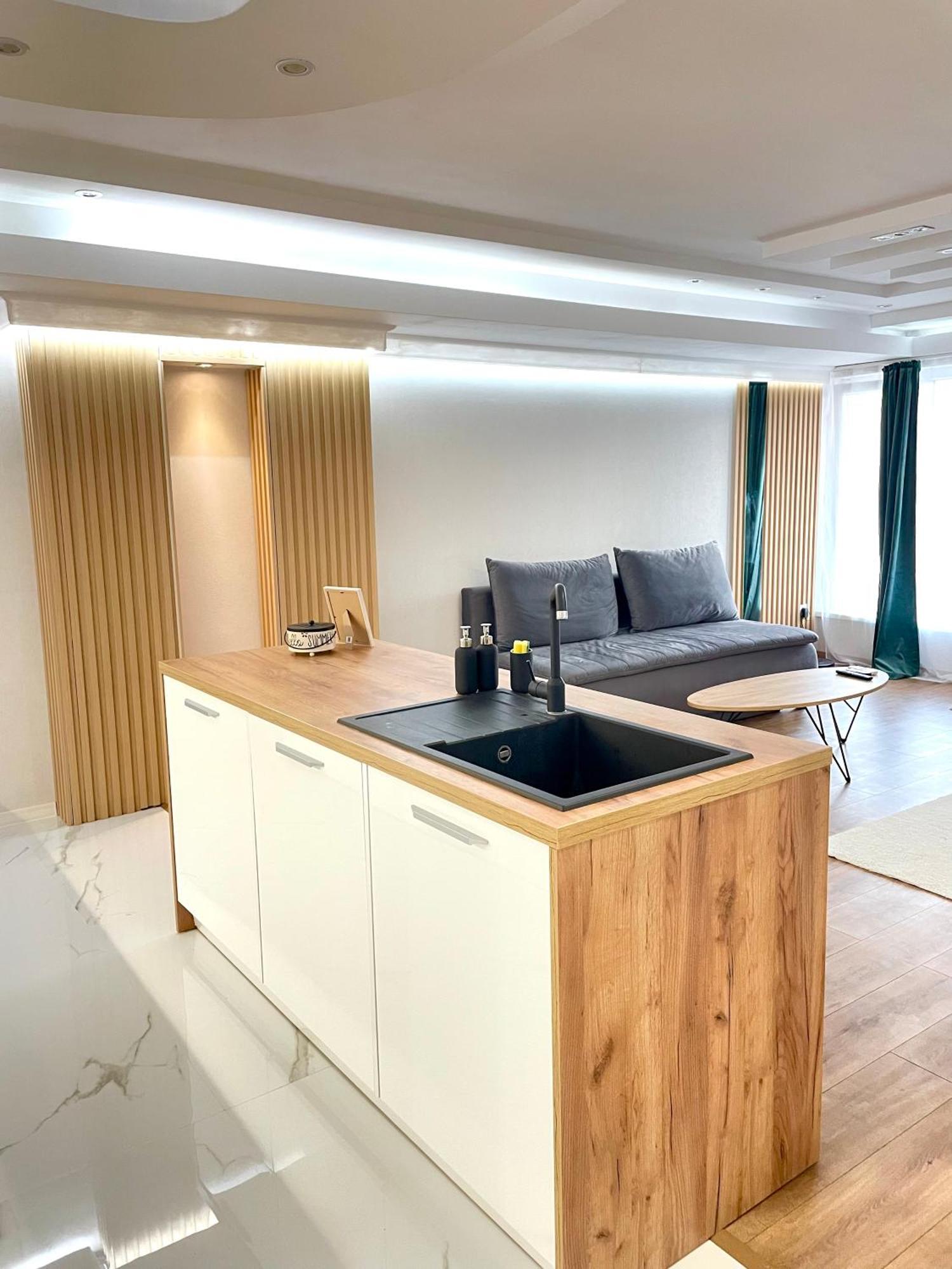Sea Breeze Apartment Varna Eksteriør bilde